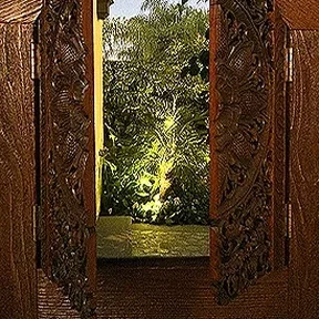 Malibu secret garden door