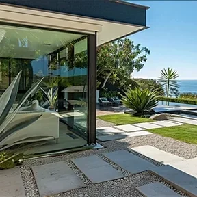 Rancho Palos Verdes cliffside pool